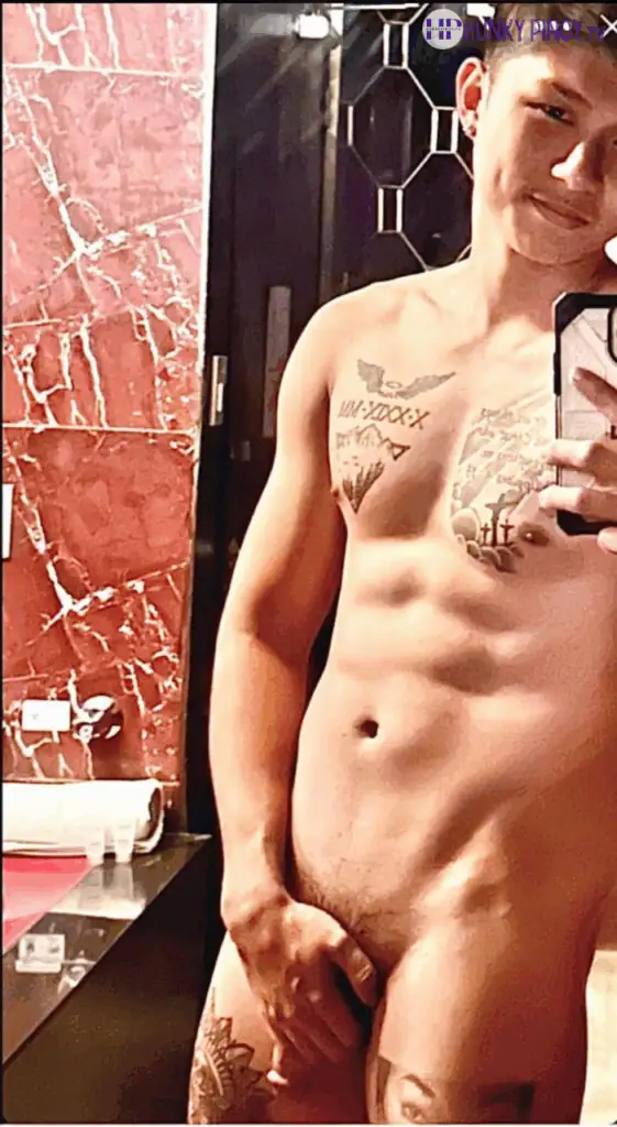 photo 6235284824726292188 y